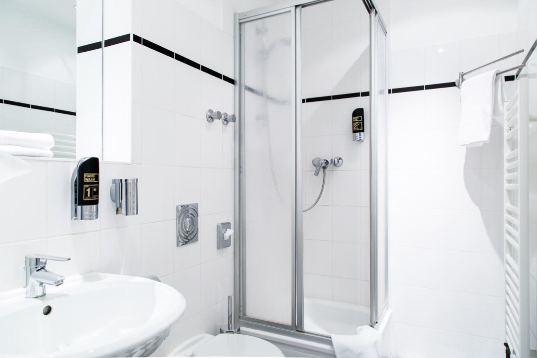 Badezimmer Hotel Residenz Begaswinkel