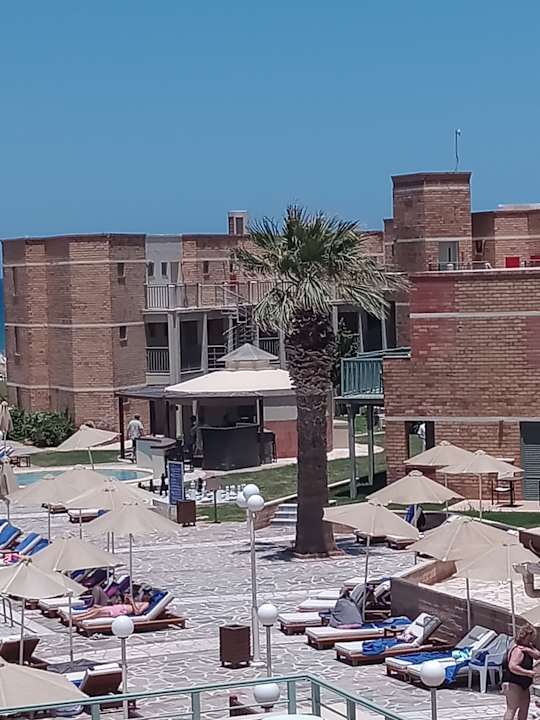 Pool Bella Beach Hotel