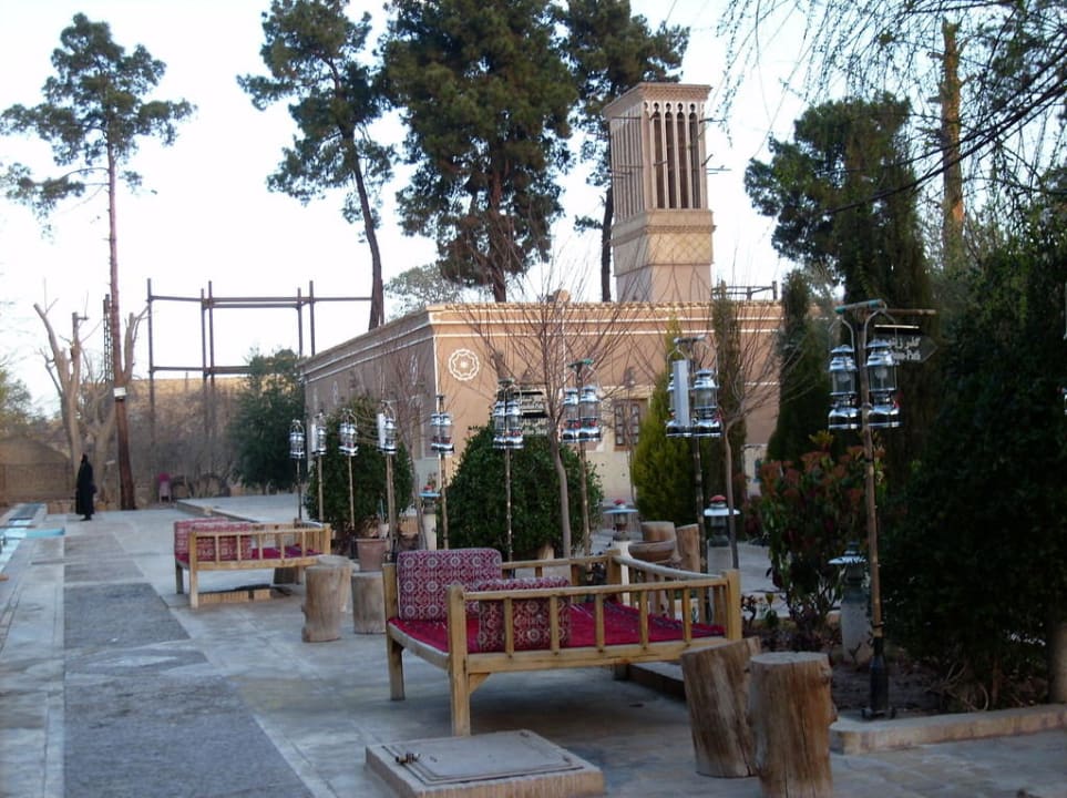 Gartenanlage hinterm Hotel Moshir al Mamalek Garden Hotel