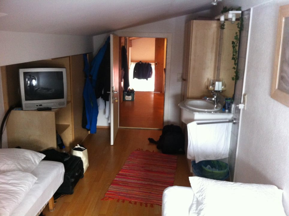 Dachgeschoss Zimmer rechts Hotel Fortuna