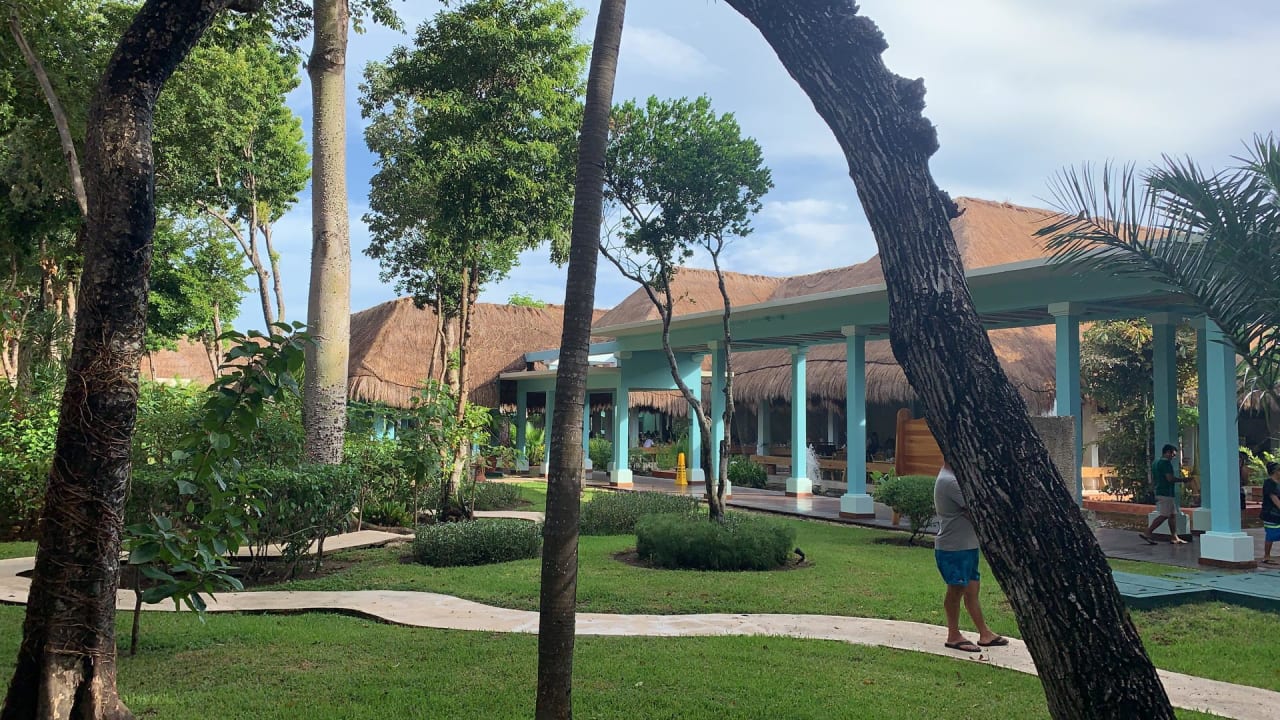 Gartenanlage Iberostar Waves Tucan