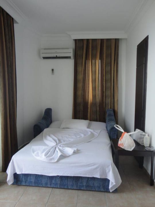 Celine Kleopatra Celine Hotel