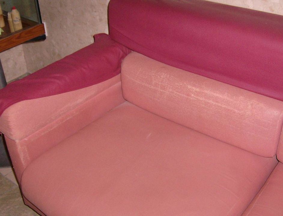 Sofa in der Lobby db San Antonio Hotel + Spa