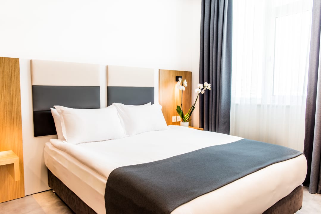 Zimmer Ingate Hotel & Cafe