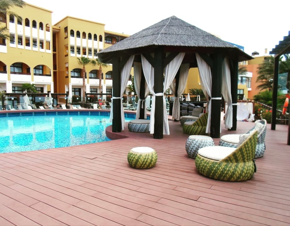 Pool. Immer eine Liege frei Occidental Jandía Royal Level - Adults only