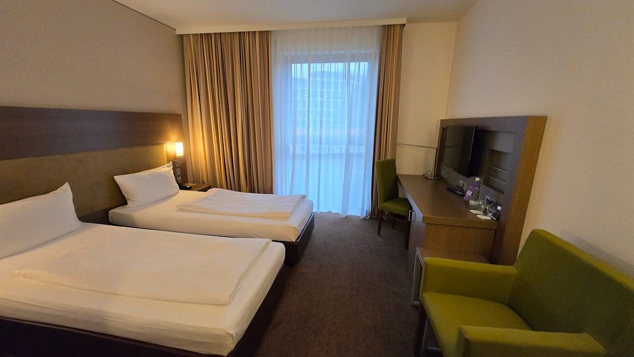Zimmer IntercityHotel Berlin Hauptbahnhof