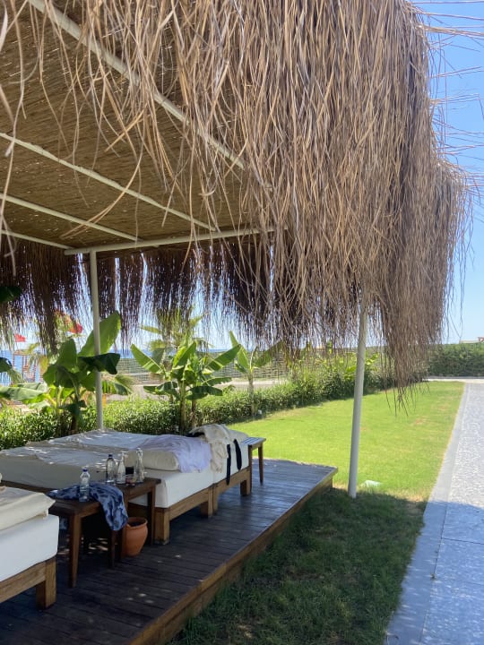 Strand Rubi Platinum Sign