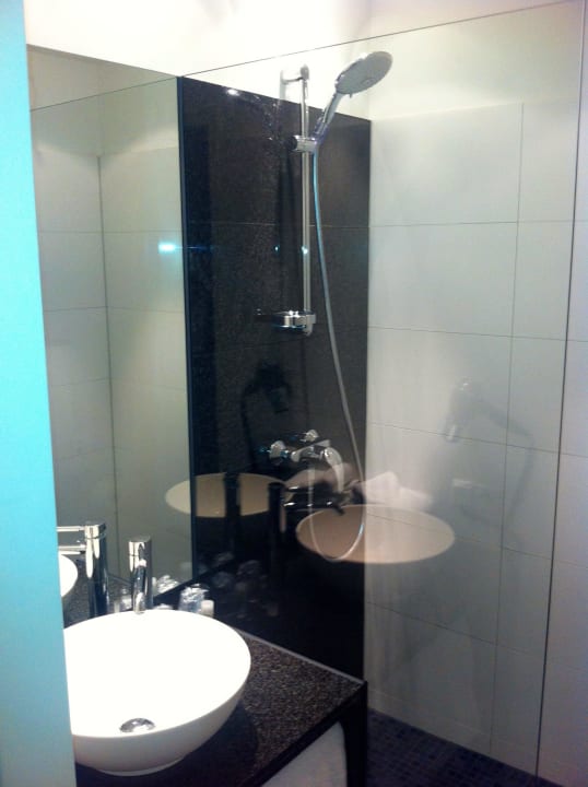 Badezimmer Motel One Hamburg-Alster
