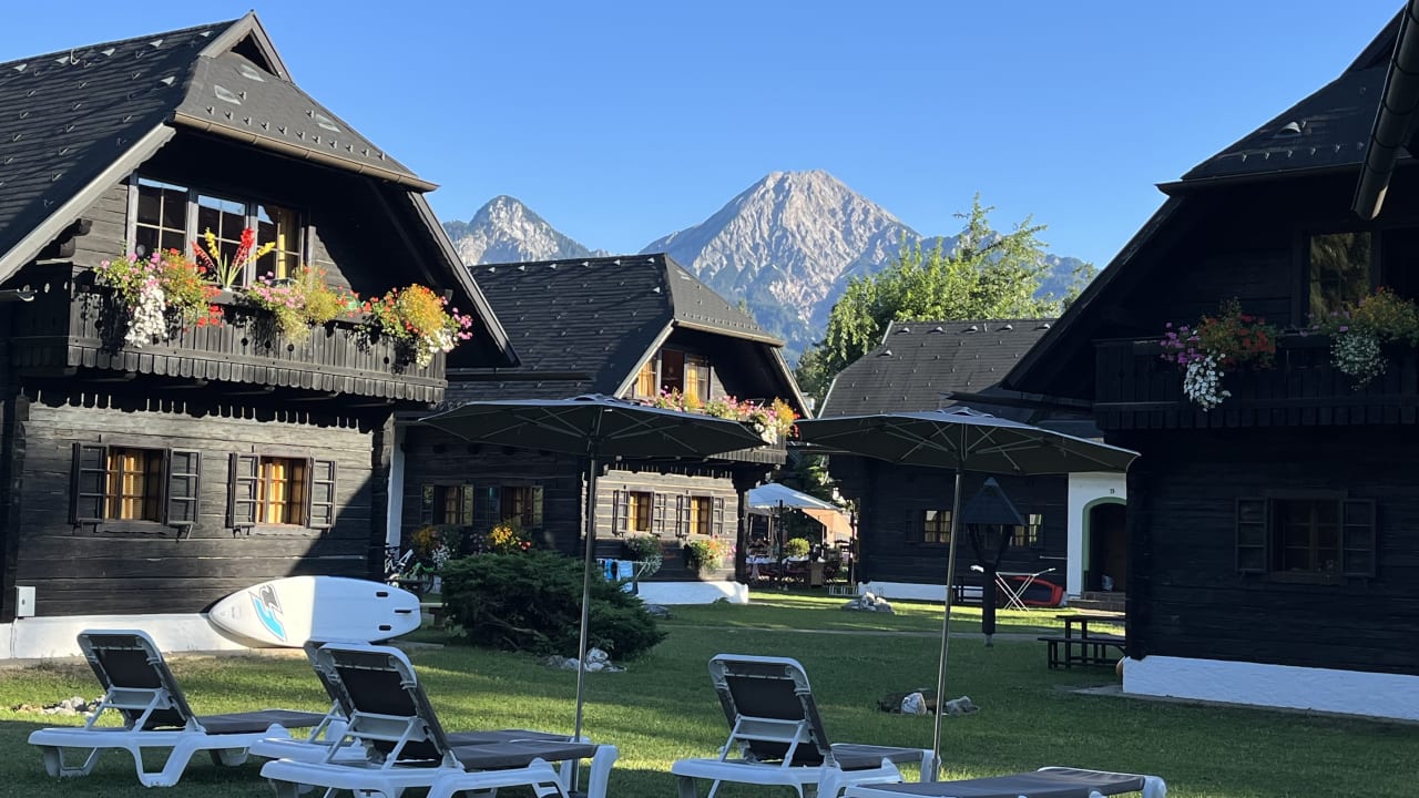 Außenansicht Naturel Hoteldorf Seeleitn