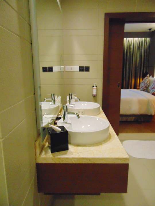 Zimmer Movenpick Hotel & Convention Centre KLIA