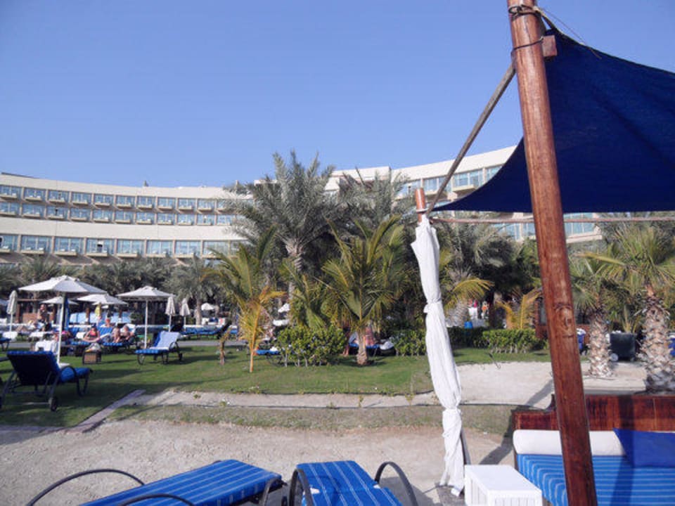 Anlage bei der Strandbar Rixos The Palm Hotel & Suites
