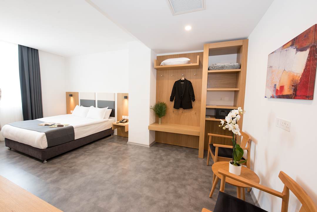 Zimmer Ingate Hotel & Cafe