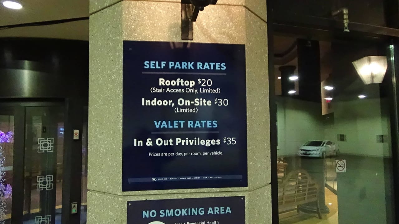 Car Parking... Hilton Niagara Falls / Fallsview Hotel & Suites