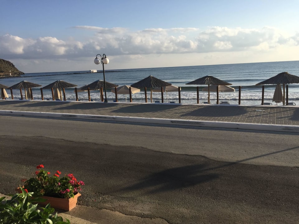 Ausblick beim Frühstück Corissia Beach Hotel