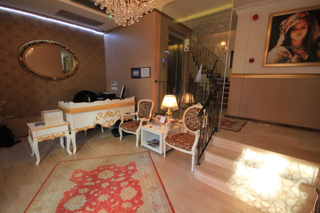 Lobby Hotel Sultans Royal