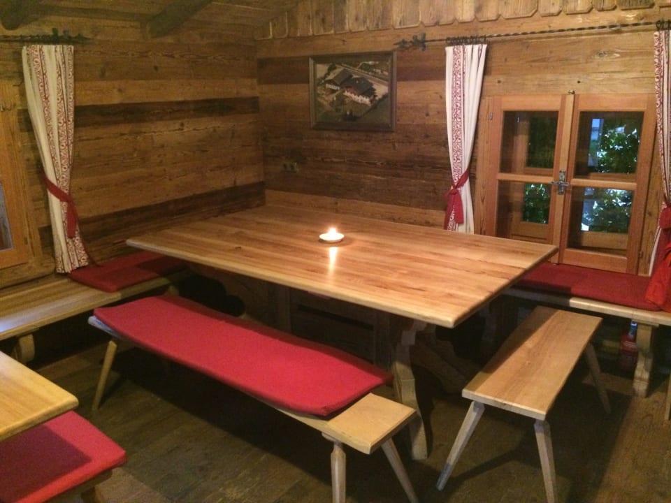 Sitzecke in der Grillhütte Aparthotel Steger