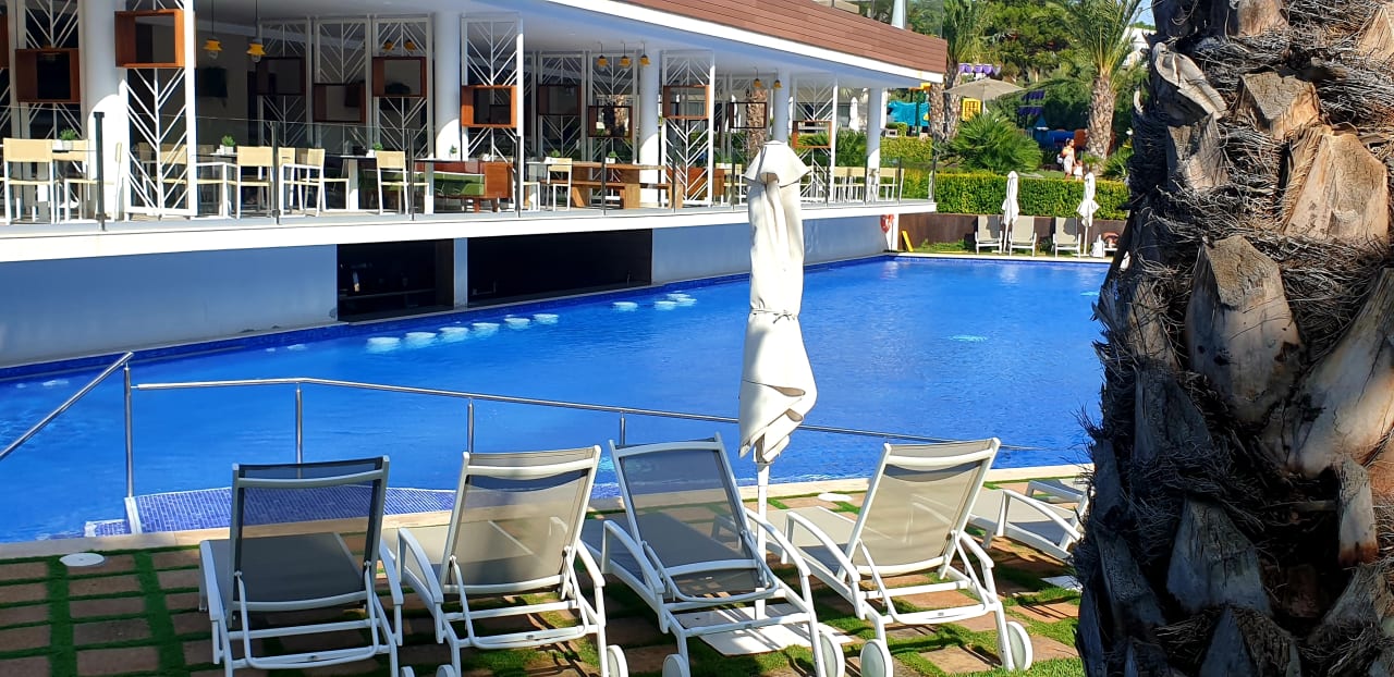 Pool Zafiro Palace Palmanova