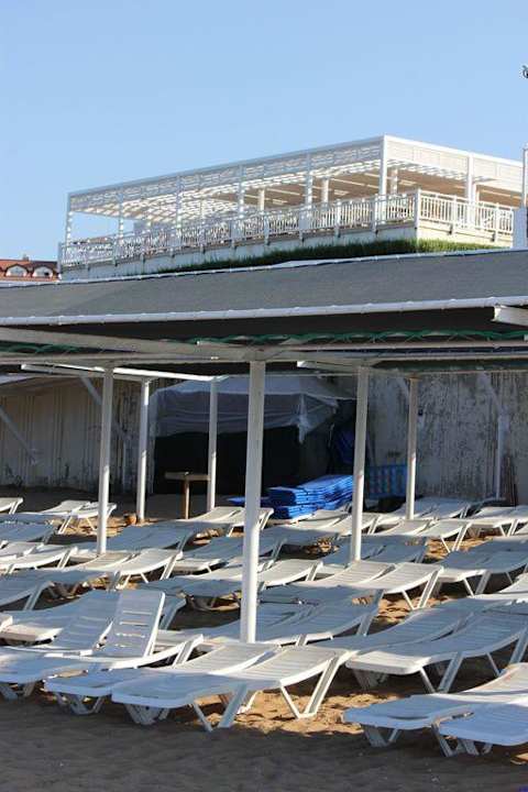 Strand & Bar Club Side Coast