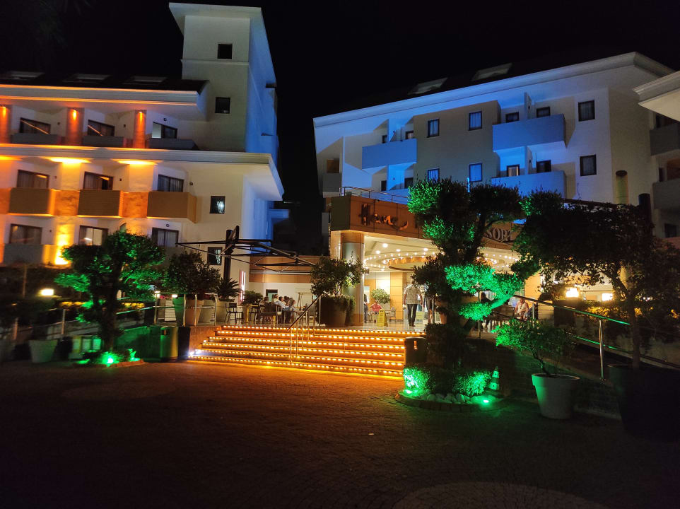 Lobby Hane Family Resort