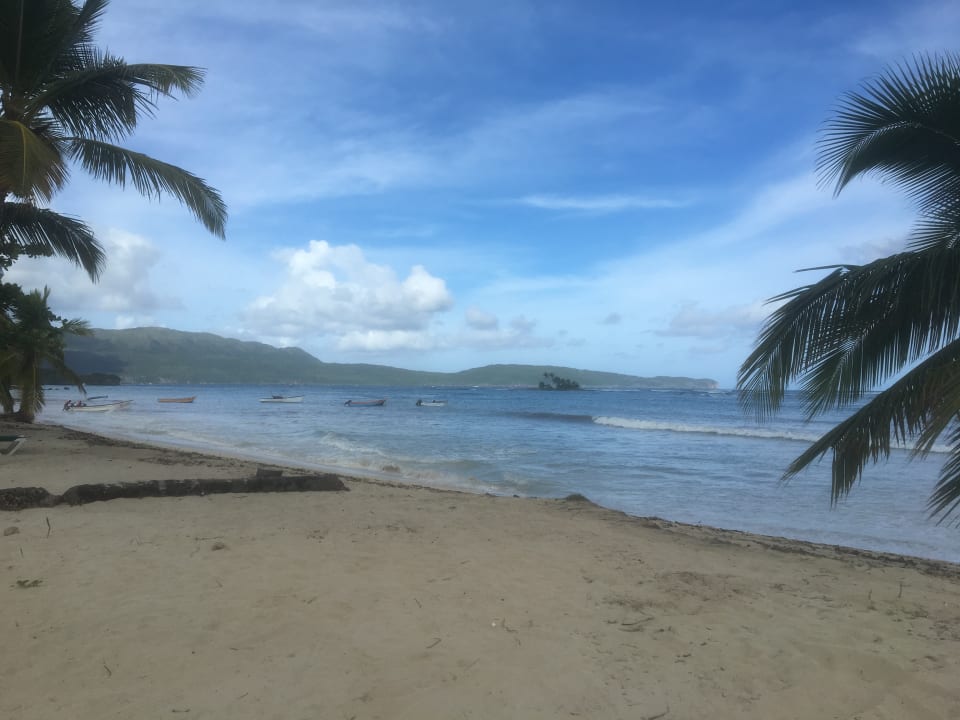 Strand Wyndham Alltra Samana