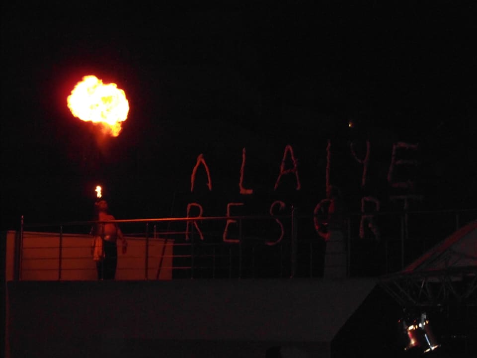 Feuerschlucker Alaiye Resort & Spa