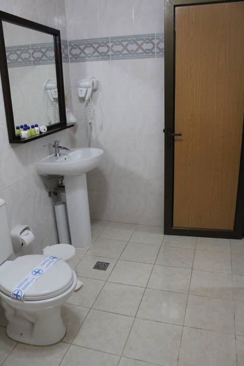 Bad Hotel Los Caneyes