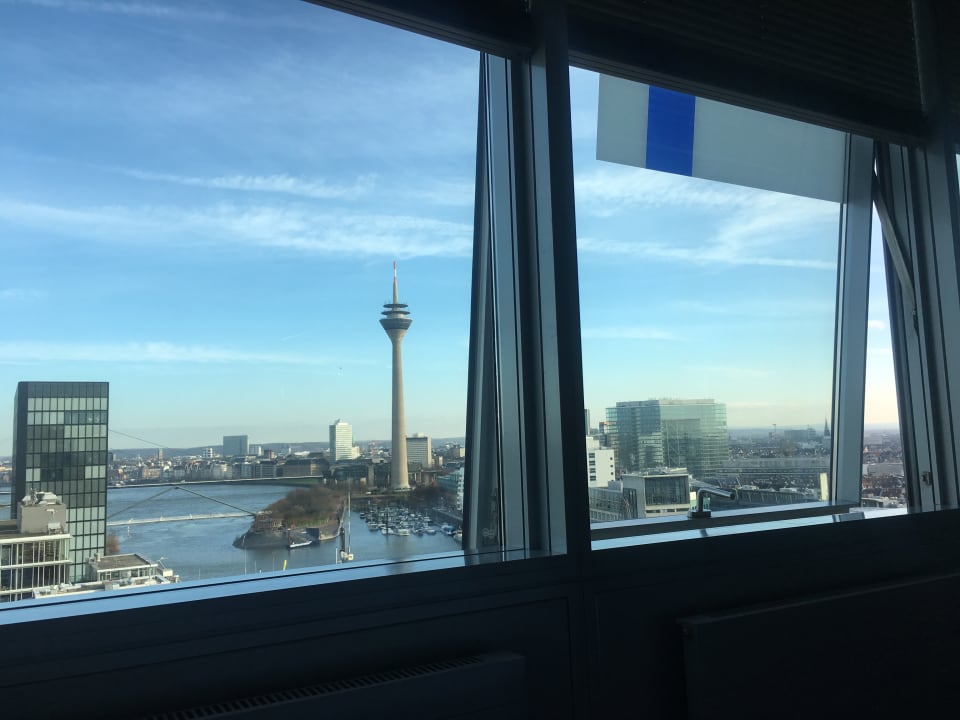 Ausblick INNSiDE by Meliá Düsseldorf Hafen