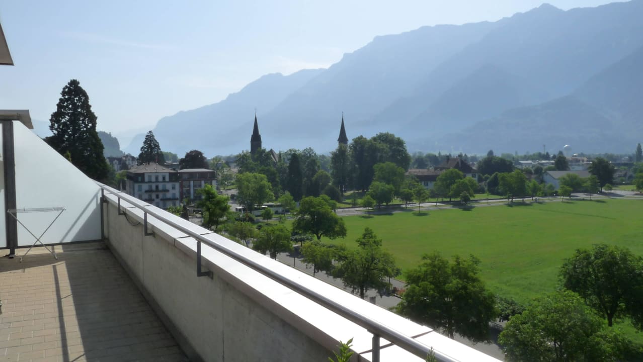 Blick von der Terrasse in der 7. Etage Hapimag Resort Interlaken