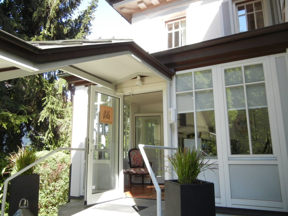 Hoteleingang Villa am Schlosspark