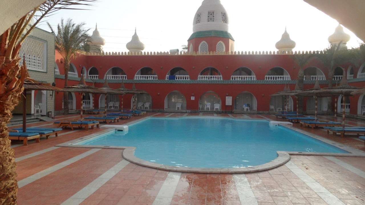 In einem weiteren Innenhof Pickalbatros Alf Leila Wa Leila Resort - Neverland Hurghada