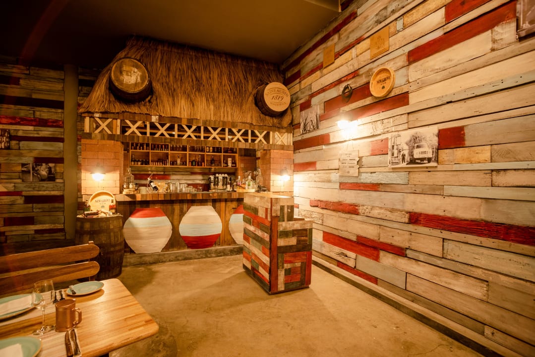 Gastro Ocean's Creek Beach Hotel