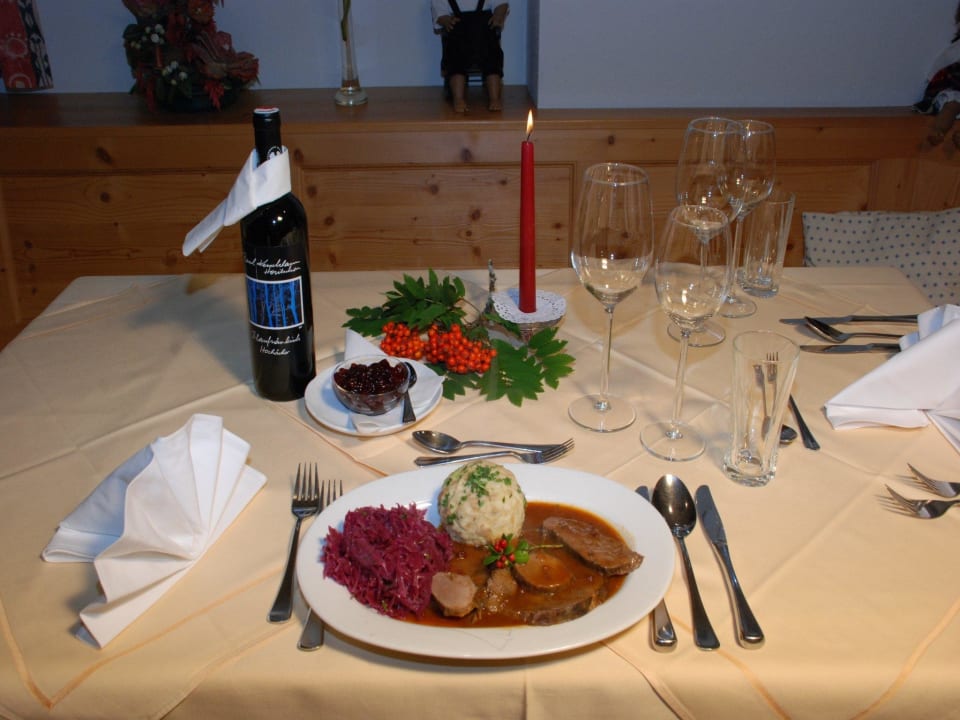 Hirschbraten Gasthof Lacknerhof