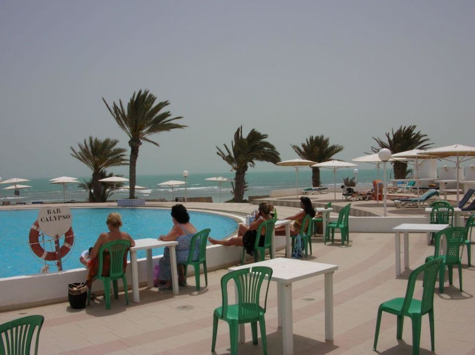 Pool mit Meerblick Hotel El Mouradi Djerba Menzel