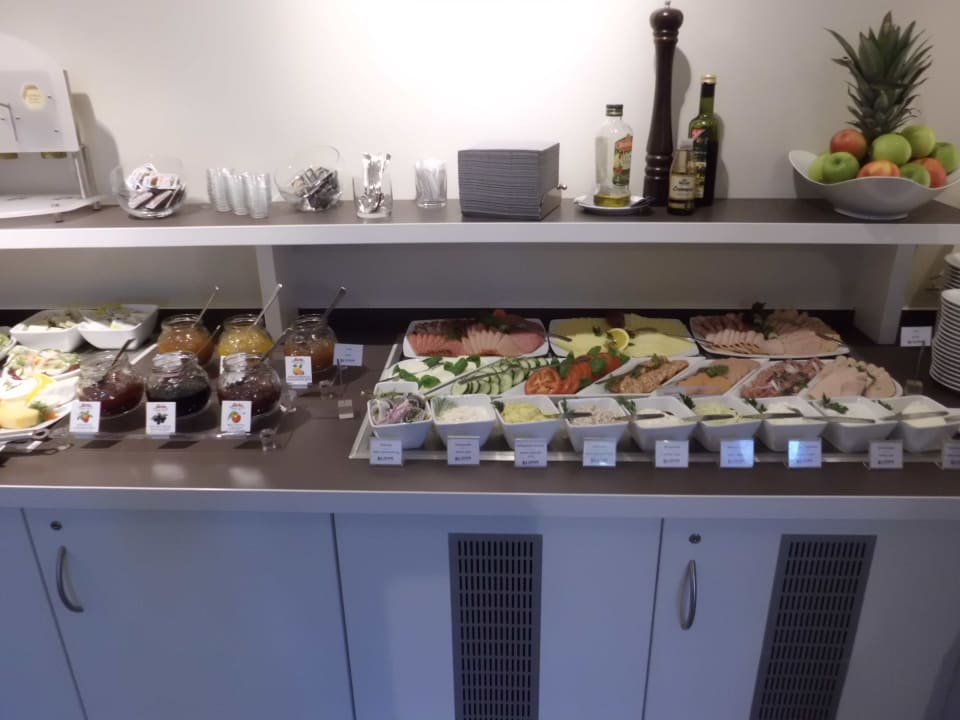 reichhaltiges-fr-hst-ck-fjord-hotel-berlin-berlin-mitte