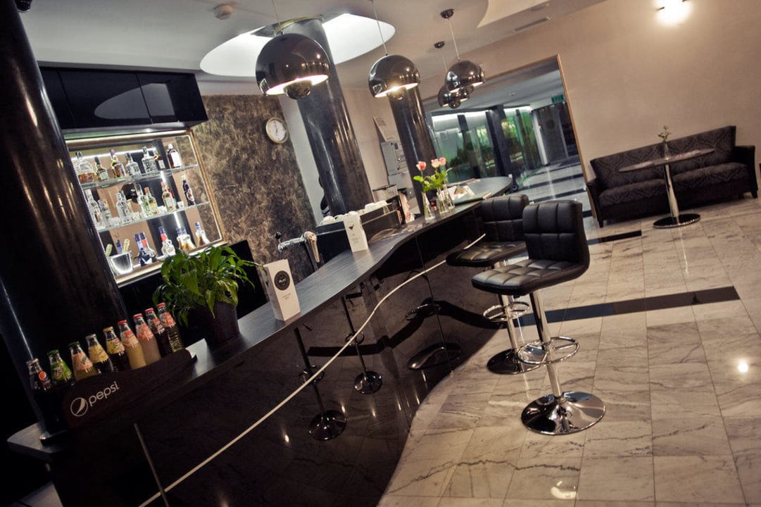 Lobby i Recepcja Hotel Sofia by The Railway Station Wroclaw
