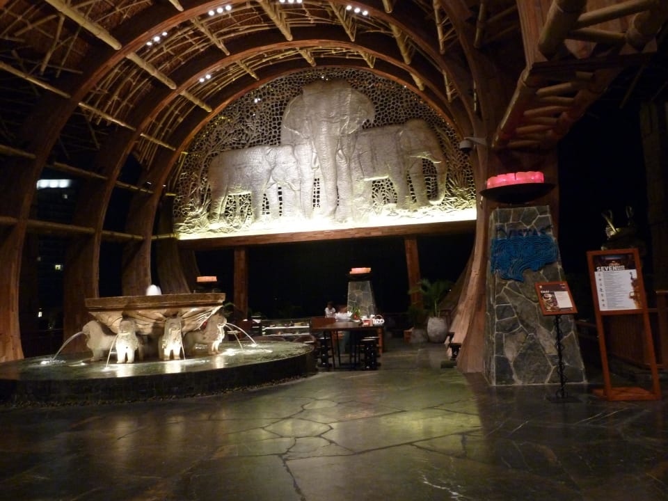 Eingangsbereich Centara Grand Mirage Beach Resort Pattaya