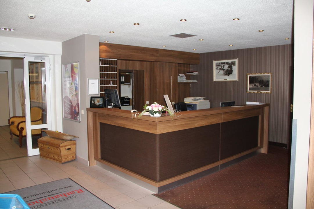 Die Rezeption  Rathaushotels Oberwiesenthal