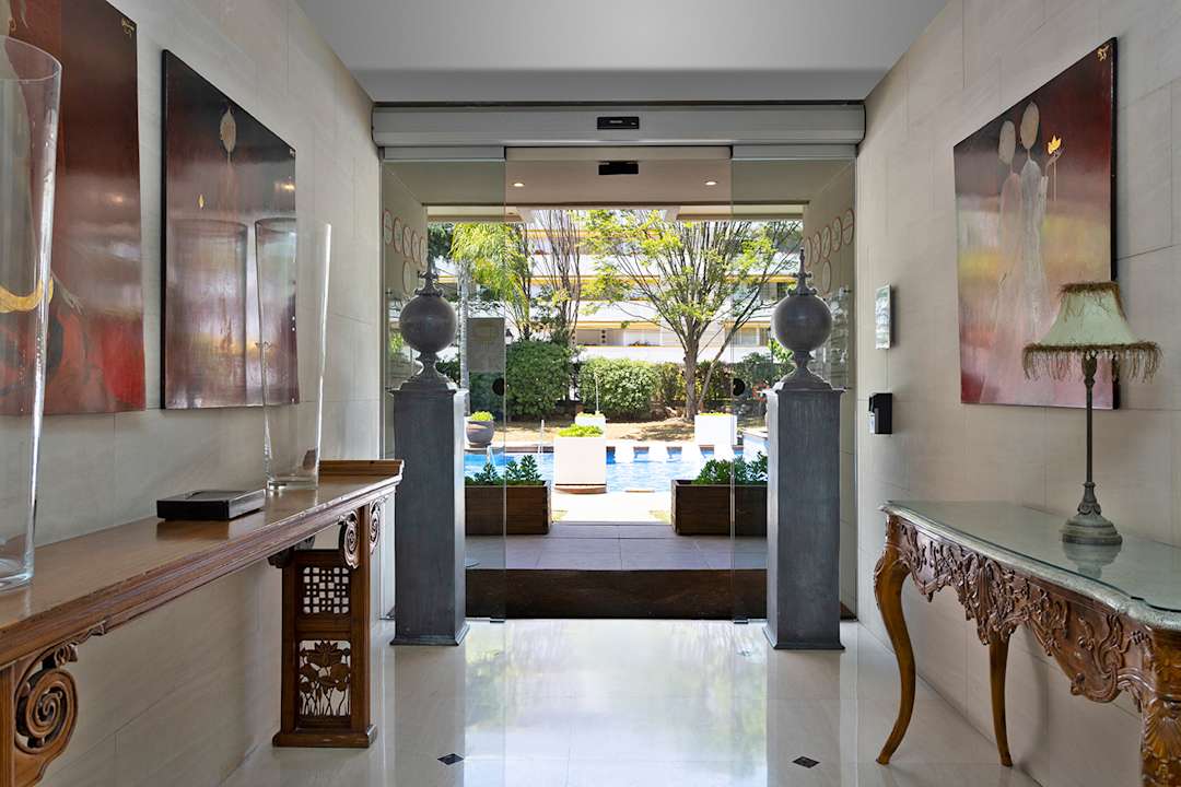 Lobby Suites del Mar Fenals