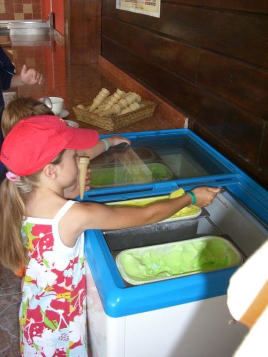 Eis holen DAS Club Hotel Sunny Beach