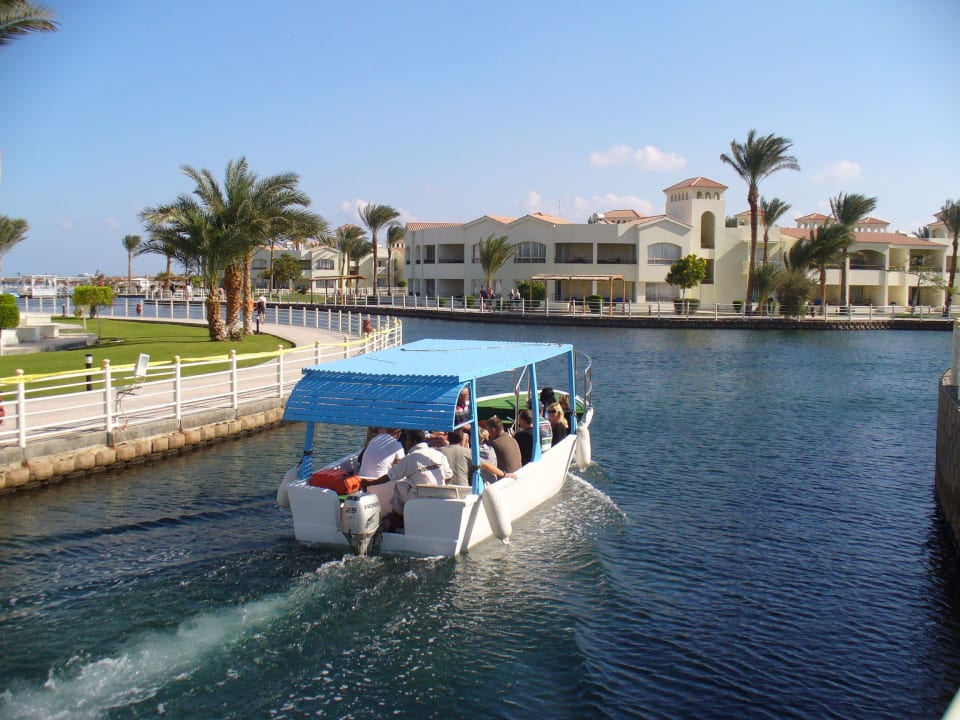 Zubringerboot vom Pool zu Meer Pickalbatros Dana Beach Resort - Hurghada