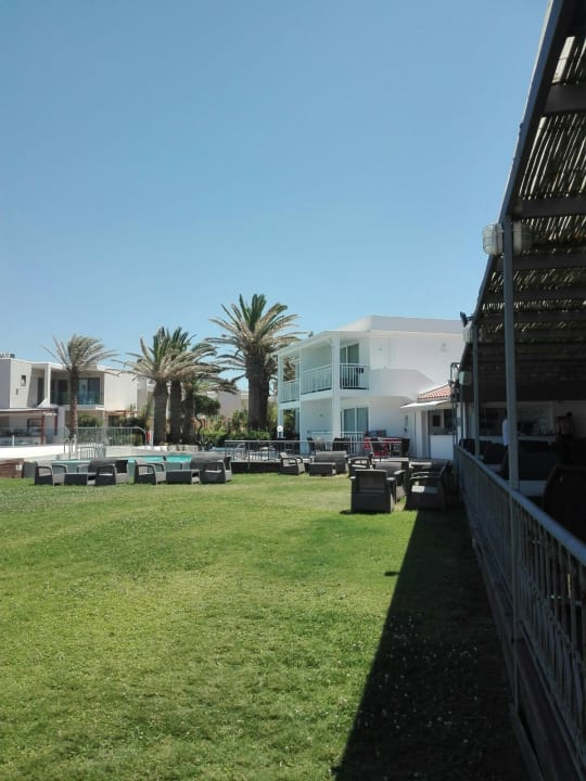 Außenansicht HARPIN Happy Days Beach Hotel