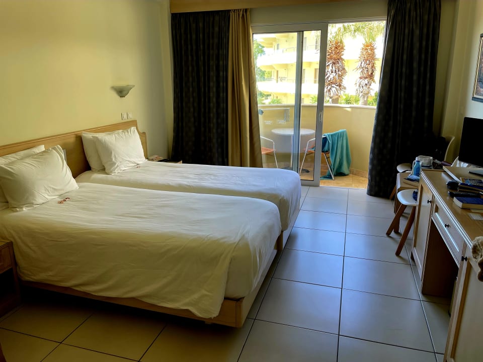 Zimmer Hotel Kalithea Mare Palace