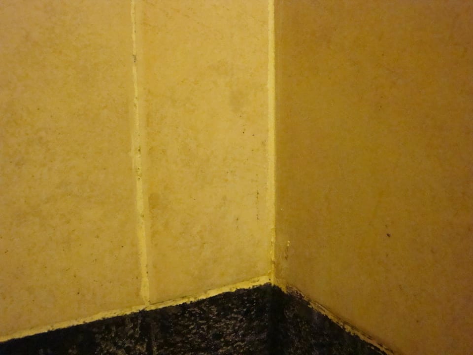 Fliesen in der Dusche Mercure Resort Sanur