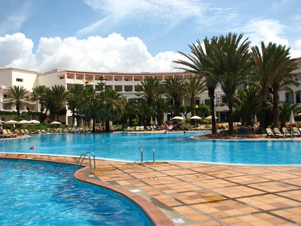Basen zewnętrzny Iberostar Waves Founty Beach
