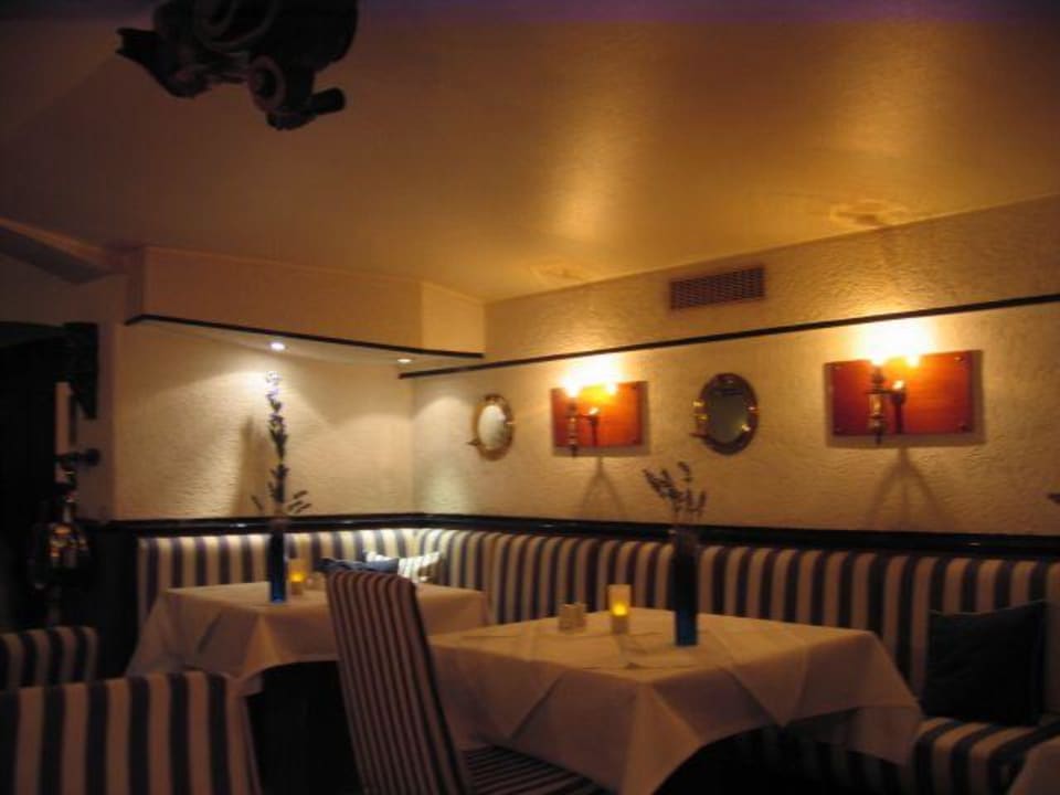 Restaurant "Unter Deck" Relexa Hotel Bellevue Hamburg