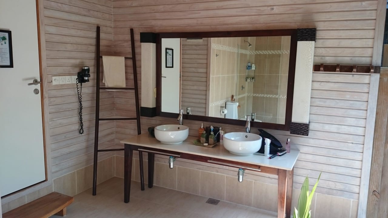 Unsere Beach Villa Nr. 301 im O-Resort Bad Kuredu Island Resort & Spa