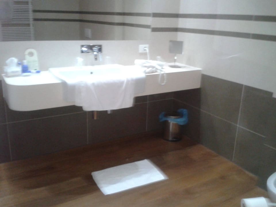 Großzügiges Bad Hotel Maximilian