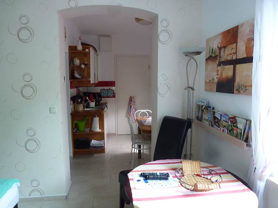 Blick zur Küche Ferienwohnung Trapp