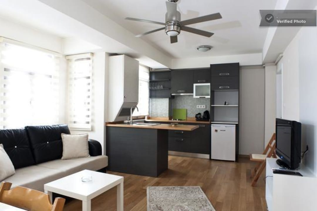 Duplex Bianco Residence & Studios Taksim