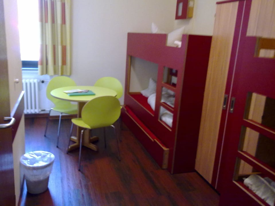 Südeifel-Jugendherberge 4*	in Bollendorf Südeifel-Jugendherberge Bollendorf